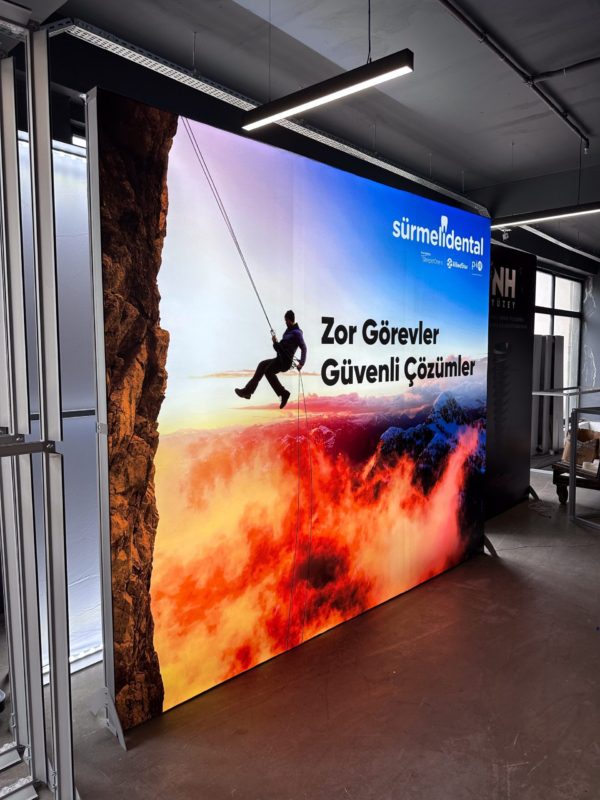 IMG 1984Moduler fuar stand lightbox kiralama 400x250 lightbox ankara scaled IMG 1984Moduler fuar stand lightbox kiralama 400x250 lightbox ankara scaled